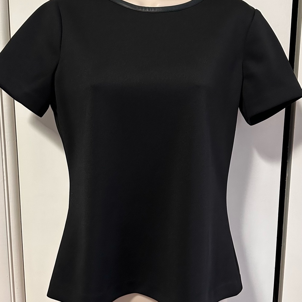 Short Sleeve Top - Picture 6 of 6